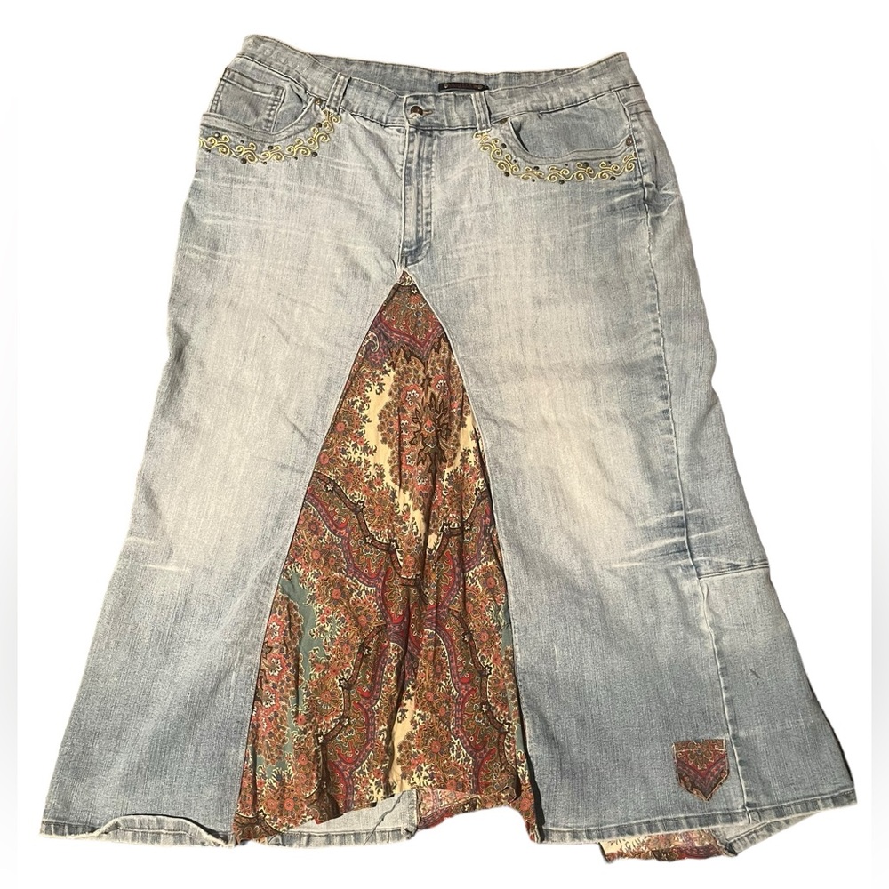 Vtg Y2K Denim Patchwork Artsy Embroidered Gypsy Boho Full Jean Maxi Skirt